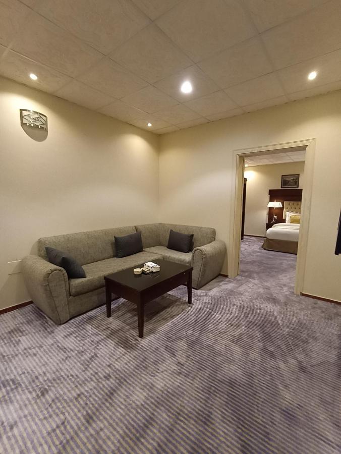 Saryet Al Hamra Hotel Apartments Jeddah Luaran gambar
